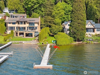 5047 84th Ave SE, Mercer Island, WA 98040