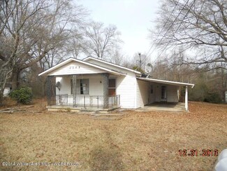 2006 Redmill Saragossa Rd, Jasper, AL 35503