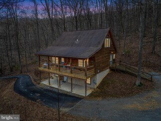 4345 Rockford Rd, Great Cacapon, WV 25422