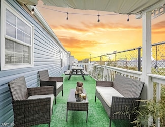 190 W 24th St Unit B 22, Bayonne, NJ 07002