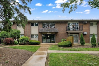2300 Old Tavern Rd Unit 101, Lisle, IL 60532