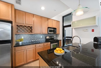 610 Newark St Unit 4A, Hoboken, NJ 07030