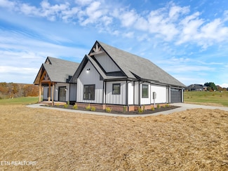 296 Belle Arden Dr, Greeneville, TN 37745