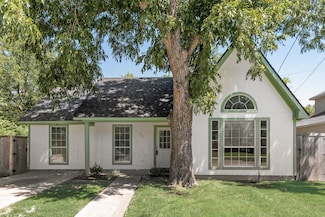 402 Chappell St, Terrell, TX 75160