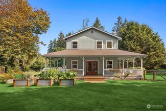 27237 Ohio Ave NE, Kingston, WA 98346