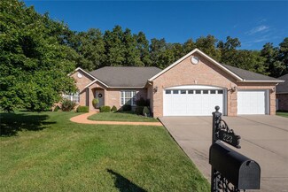 223 Vancouver Dr, Waterloo, IL 62298
