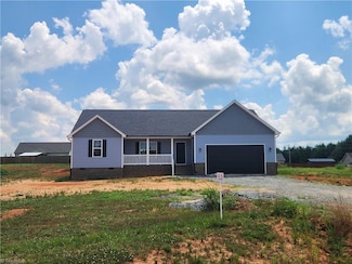 147 Knight Farm Rd, Stokesdale, NC 27357
