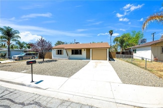 841 S Harvard St, Hemet, CA 92543