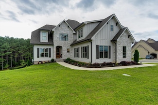 12951 Blakeslee Dr, Soddy-Daisy, TN 37379