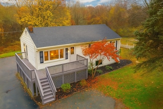 351 Harland Rd, Norwich, CT 06360