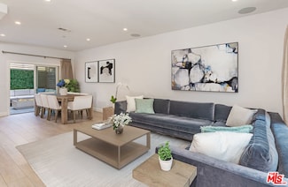 1253 11th St Unit 2, Santa Monica, CA 90401