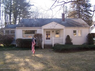 262 Overbrook Rd, Dallas, PA 18612