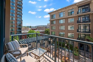 530 K St Unit 411, San Diego, CA 92101
