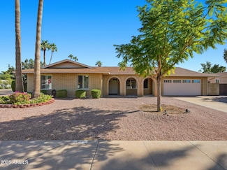 7039 N Vía de Amigos, Scottsdale, AZ 85258