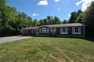 58 Smith Rd, Hermon, ME 04401