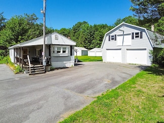 1650 N Belfast Ave, Vassalboro, ME 04989
