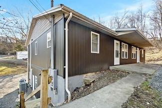 14 Kansas St, Morgantown, WV 26501