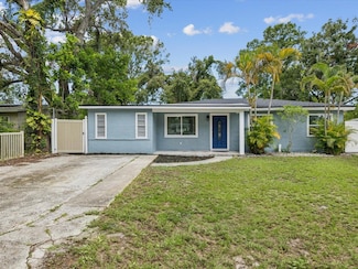 232 Emerald Ln, Largo, FL 33771