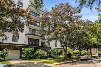 211 Elgin Ave Unit 4H, Forest Park, IL 60130