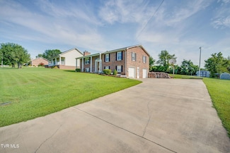 302 Carol Hill Dr, Blountville, TN 37617