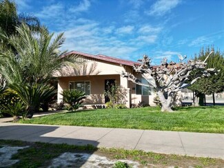 358 S K St, Dinuba, CA 93618