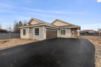 2326 Maverick Ct, Sandpoint, ID 83864