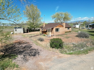 6669 7500 E, Lapoint, UT 84039