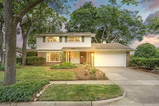 2771 Briarcliff St, Ann Arbor, MI 48105