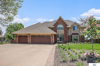 13407 Seward St, Omaha, NE 68154
