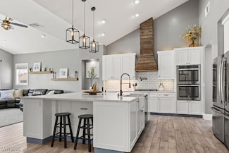 5865 Egan Crest Dr, Las Vegas, NV 89149