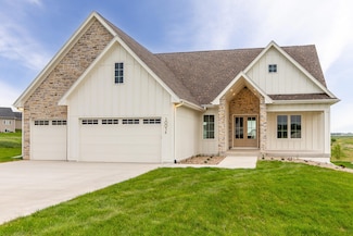 50054 Prairie Point Ct, Ames, IA 50014