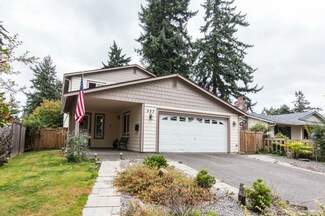 327 Summit Ave, Fircrest, WA 98466