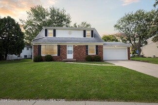 1923 Pinecrest Dr, East Lansing, MI 48823