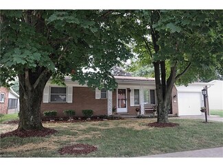 1109 4th St, Belpre, OH 45714
