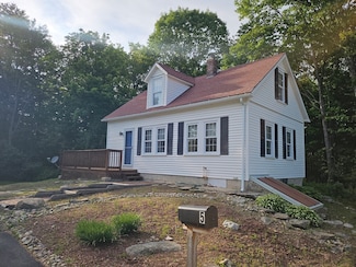 5 Old Thompson Rd, Webster, MA 01570