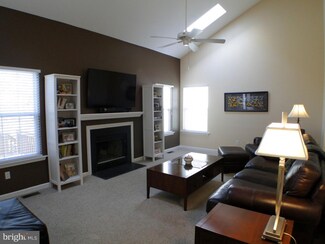 2020 Greenbriar Ct, Collegeville, PA 19426