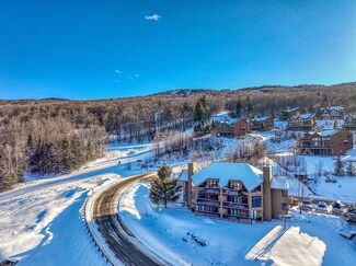 352 Crawford Ridge Rd Unit 22, Carroll, NH 03575