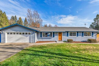 1679 Virginia Ln, Grants Pass, OR 97527