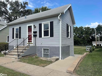 1308 Plank St, Burlington, IA 52601