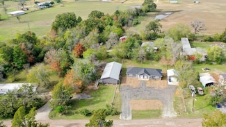 9337 Ash St, Midway, TX 75852