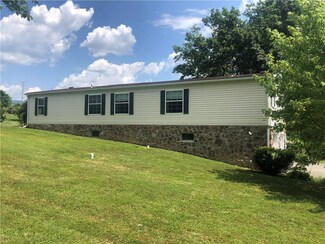 8144 County Bridge Rd, Slatington, PA 18080