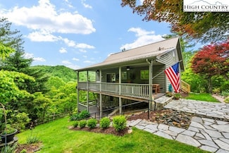 306 Turkey Ridge S, Lansing, NC 28643