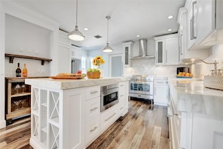 203 Ocean Dunes Cir, Jupiter, FL 33477