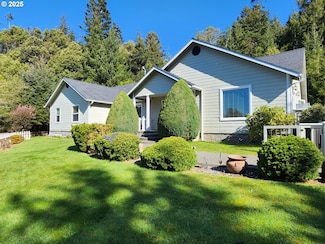 94342 Gauntlett St, Gold Beach, OR 97444