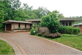 5802 N Lacey Ave, Chicago, IL 60646