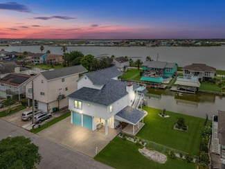 7 N Flamingo St, La Marque, TX 77568