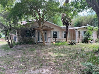 601 Edgewater Dr, Pensacola, FL 32507