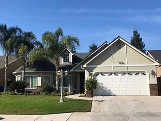 7827 N Backer Ave, Fresno, CA 93720