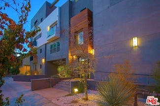 11925 Kling St Unit 311, Valley Village, CA 91607