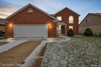 41664 Stonehenge Manor Dr, Clinton Township, MI 48038